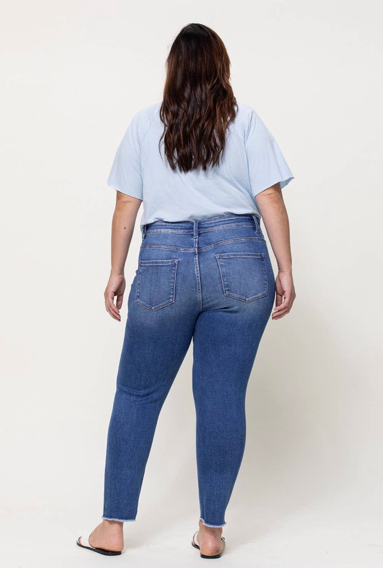 Raw Hem Curvy Jeans